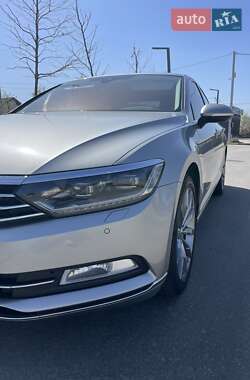 Седан Volkswagen Passat 2017 в 