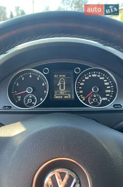 Універсал Volkswagen Passat 2010 в 