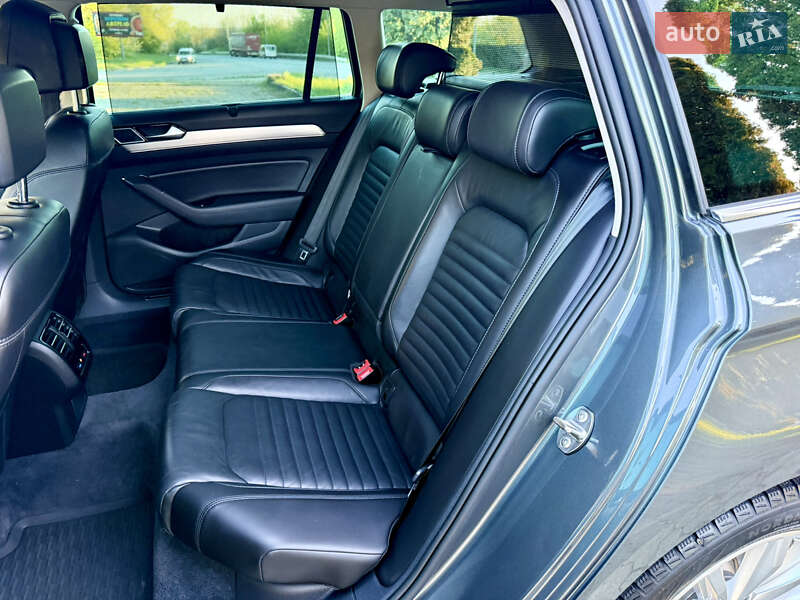 Универсал Volkswagen Passat 2015 в Дубно