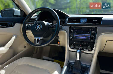 Седан Volkswagen Passat 2014 в 