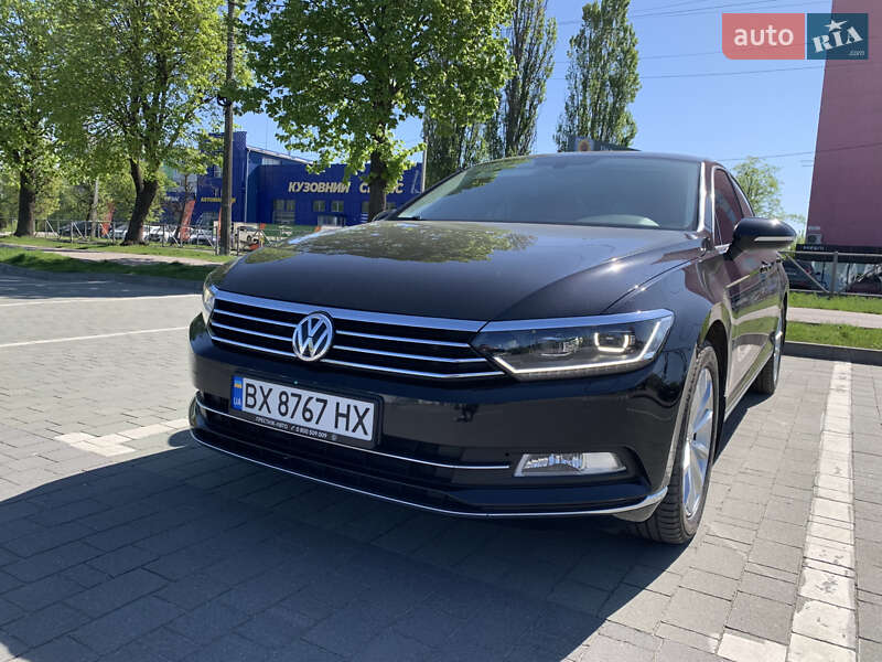 Седан Volkswagen Passat 2017 в Хмельницькому