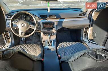 Универсал Volkswagen Passat 2011 в 
