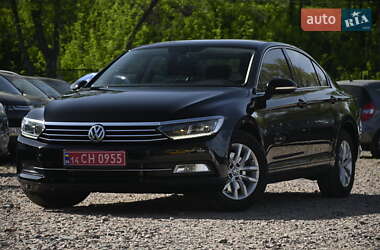 Седан Volkswagen Passat 2017 в 