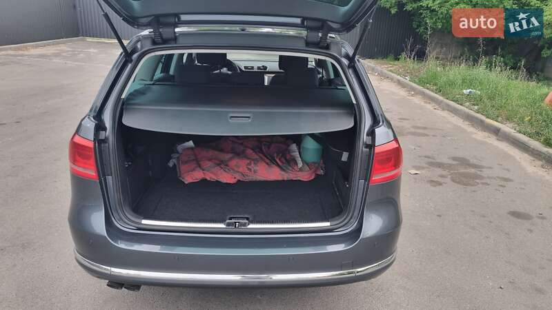 Універсал Volkswagen Passat 2011 в Києві