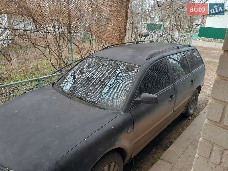 Універсал Volkswagen Passat 1998 в Бурштині