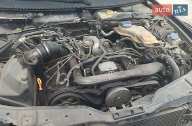 Універсал Volkswagen Passat 2002 в 
