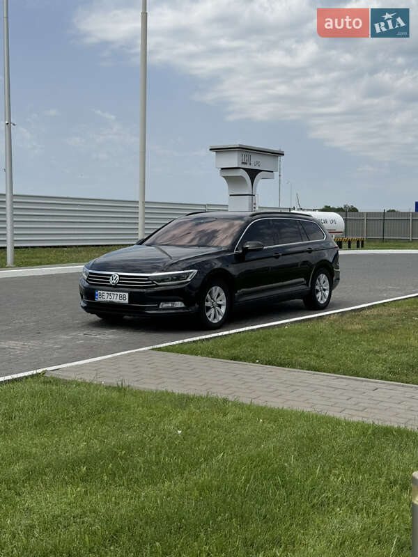 Універсал Volkswagen Passat 2015 в Миколаєві