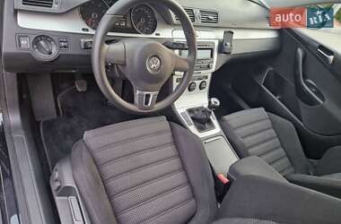 Седан Volkswagen Passat 2009 в 