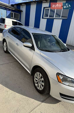 Седан Volkswagen Passat 2013 в 