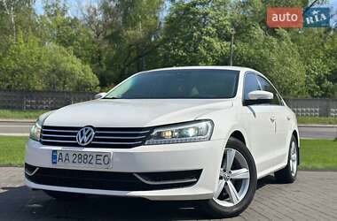 Седан Volkswagen Passat 2012 в Киеве