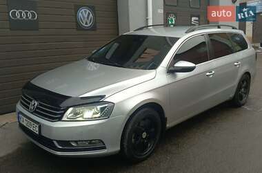 Универсал Volkswagen Passat 2012 в 