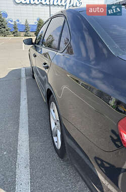 Седан Volkswagen Passat 2011 в 