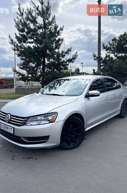 Седан Volkswagen Passat 2013 в Лубнах