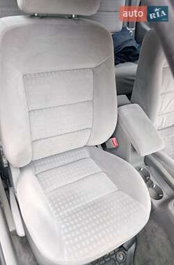 Седан Volkswagen Passat 2001 в 