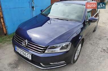 Універсал Volkswagen Passat 2011 в 