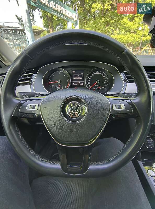 Универсал Volkswagen Passat 2017 в Полтаве