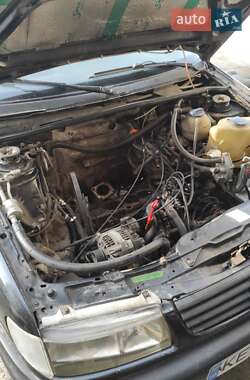 Універсал Volkswagen Passat 1995 в Кам'янському