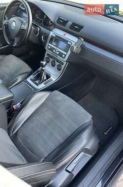 Універсал Volkswagen Passat 2006 в 