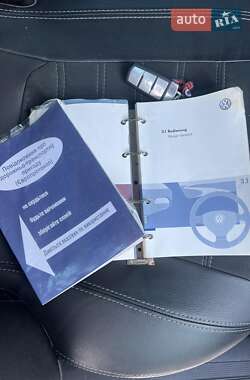 Універсал Volkswagen Passat 2006 в 