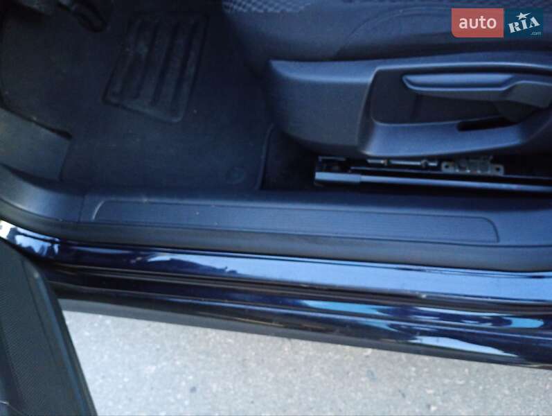 Универсал Volkswagen Passat 2011 в Калуше фото 30 Универсал Volkswagen Passat 2011 в Калуше