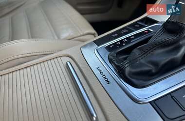 Універсал Volkswagen Passat 2011 в 