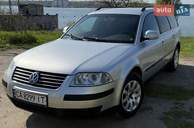 Універсал Volkswagen Passat 2004 в Миколаєві