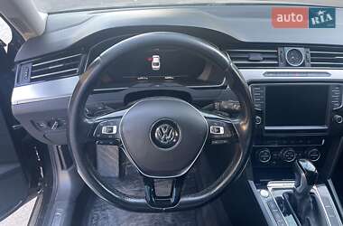 Седан Volkswagen Passat 2015 в 