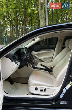Седан Volkswagen Passat 2015 в 