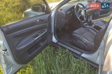 Седан Volkswagen Passat 2004 в 