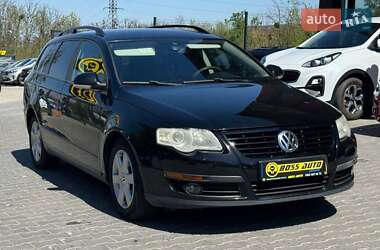 Універсал Volkswagen Passat 2009 в Чернівцях