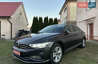 Седан Volkswagen Passat 2021 в 
