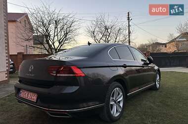 Седан Volkswagen Passat 2021 в 