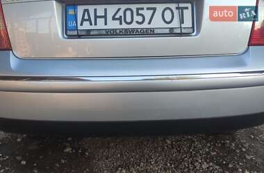 Седан Volkswagen Passat 2004 в 
