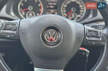 Седан Volkswagen Passat 2014 в 