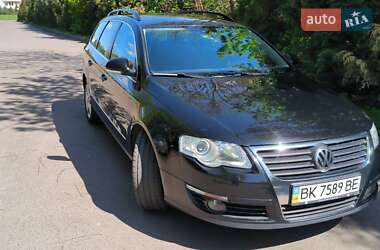 Універсал Volkswagen Passat 2008 в Рівному
