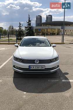 Седан Volkswagen Passat 2016 в 