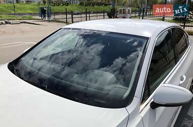 Седан Volkswagen Passat 2016 в 