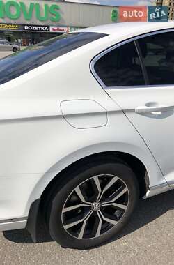 Седан Volkswagen Passat 2016 в 