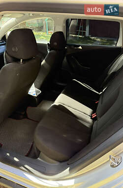 Універсал Volkswagen Passat 2009 в 