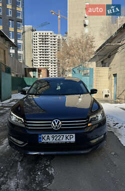 Седан Volkswagen Passat 2015 в Киеве
