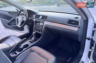 Седан Volkswagen Passat 2014 в 
