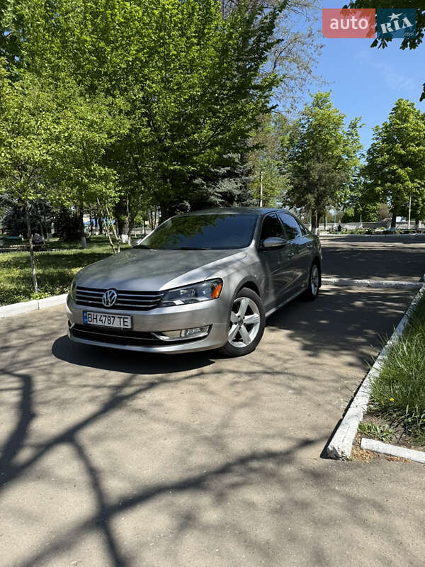 Volkswagen Passat 2011