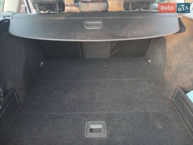 Универсал Volkswagen Passat 2011 в Бродах