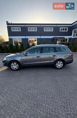 Універсал Volkswagen Passat 2007 в Коломиї