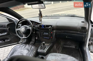 Універсал Volkswagen Passat 2002 в 