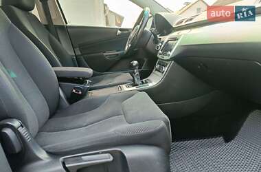 Универсал Volkswagen Passat 2010 в 