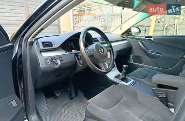 Универсал Volkswagen Passat 2010 в 