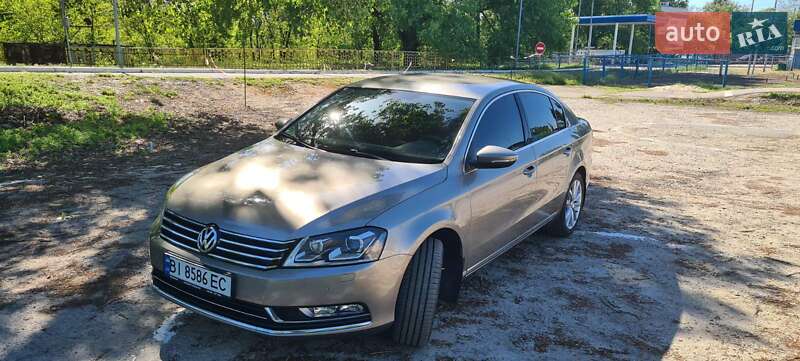 Седан Volkswagen Passat 2014 в Кременчуці