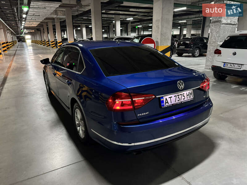 Седан Volkswagen Passat 2015 в Киеве