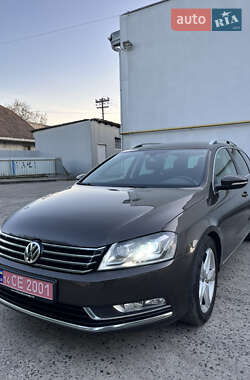 Універсал Volkswagen Passat 2012 в 